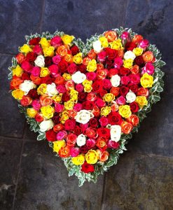 Based heart design of roses